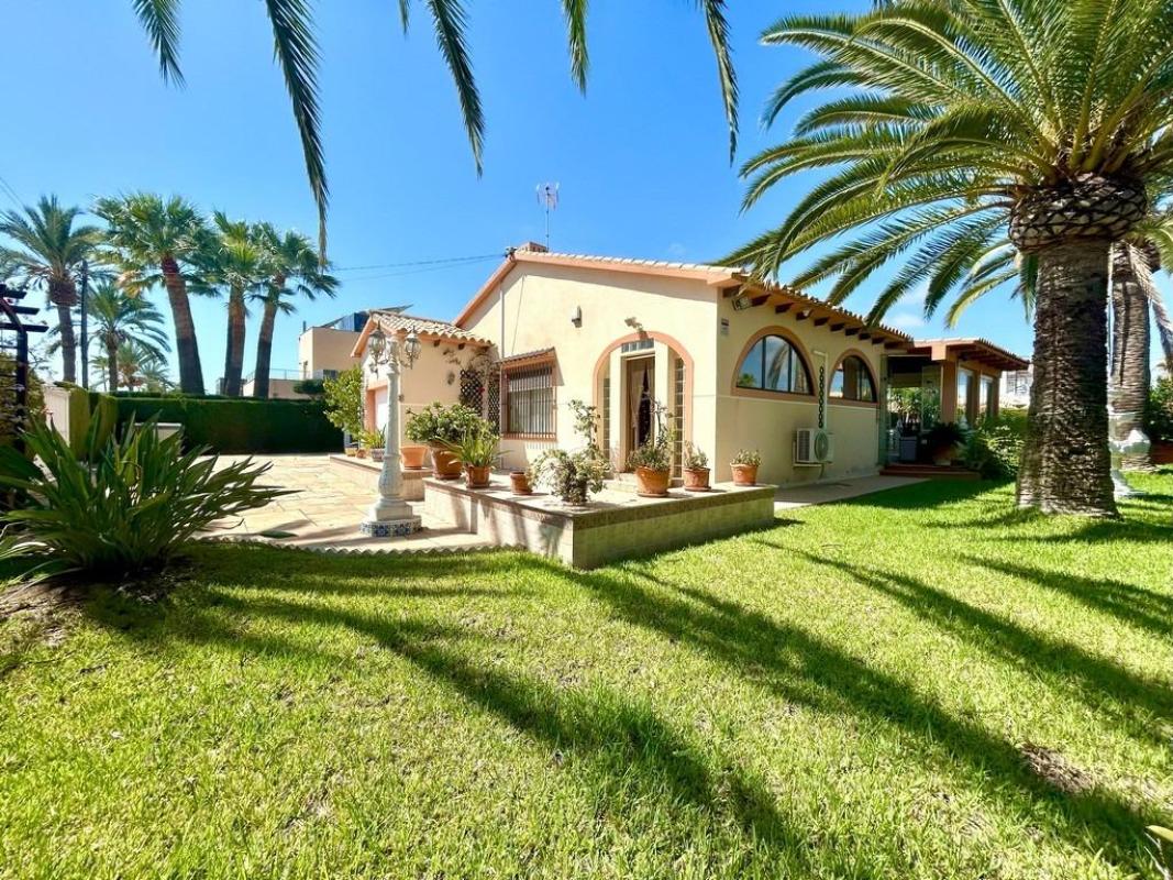villa te koop in Orihuela | 3 slaapkamers H619010