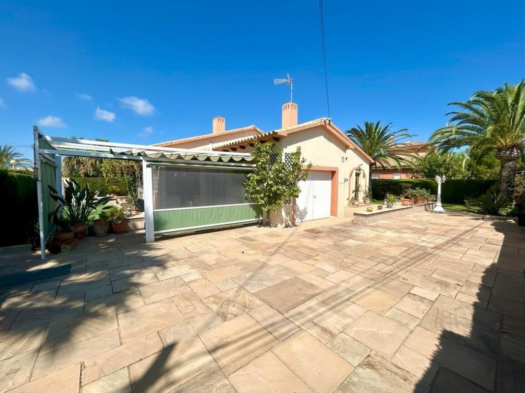 villa te koop in Orihuela | 3 slaapkamers H619010