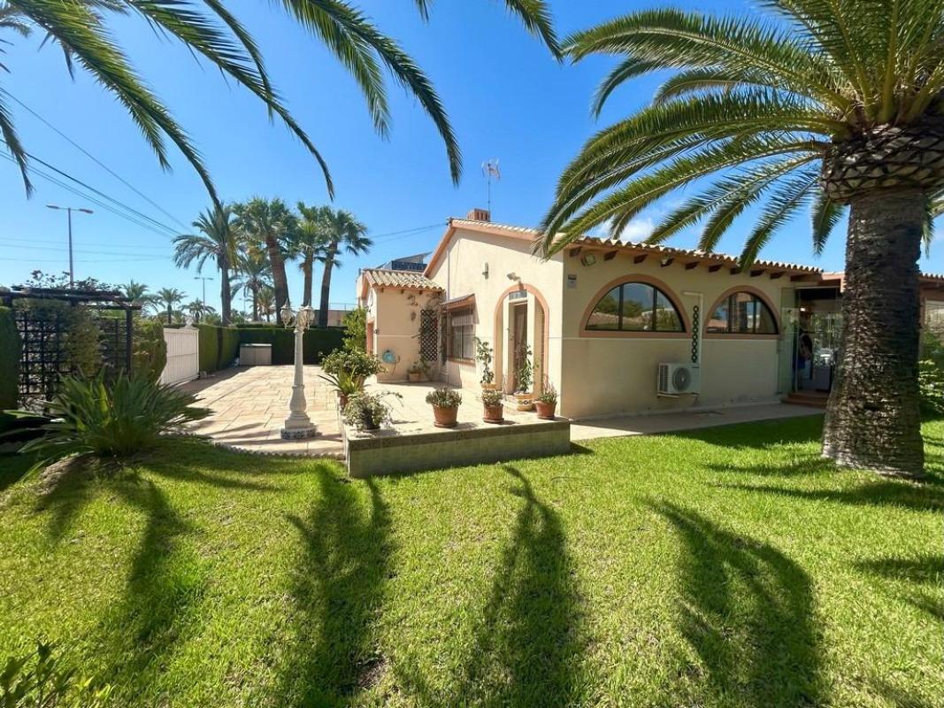 villa te koop in Orihuela | 3 slaapkamers H619010