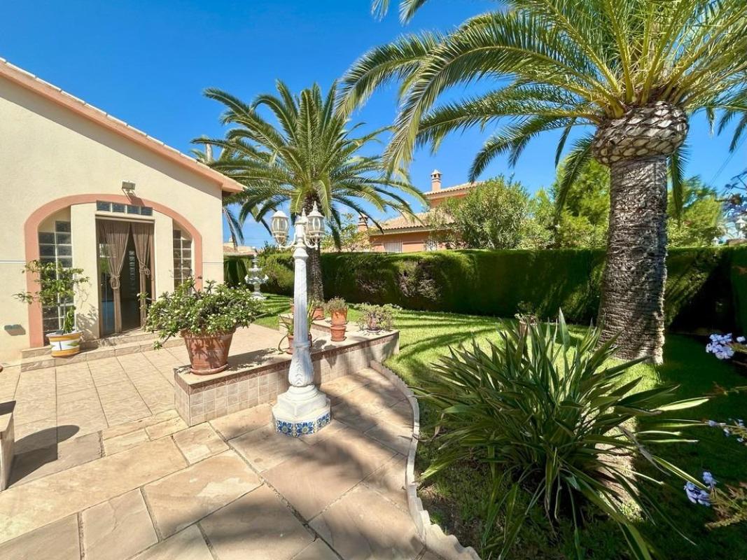 villa te koop in Orihuela | 3 slaapkamers H619010