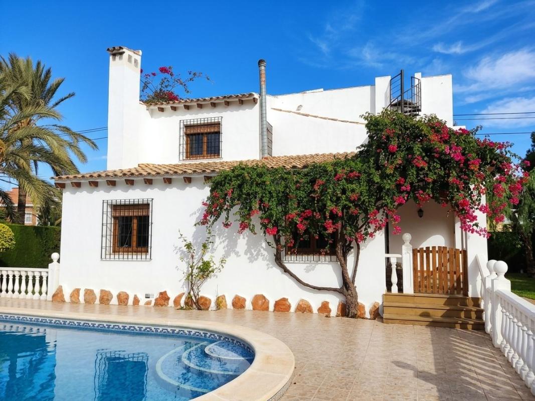 villa te koop in Orihuela | 0 slaapkamers H639854