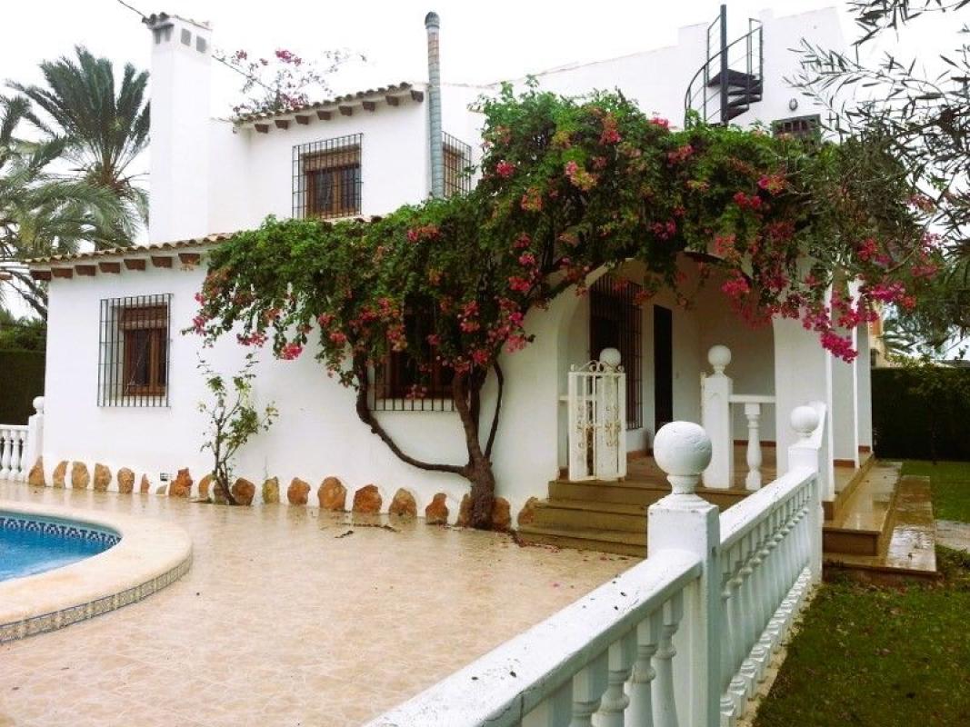 villa te koop in Orihuela | 0 slaapkamers H639854
