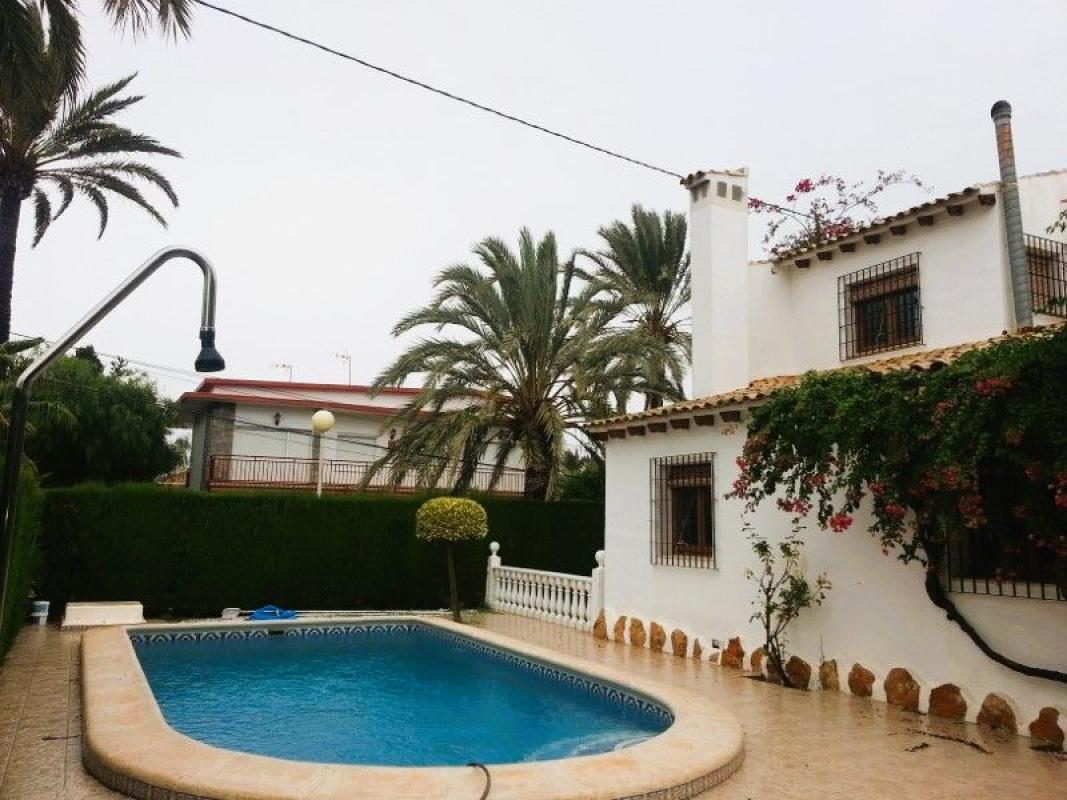 villa te koop in Orihuela | 0 slaapkamers H639854