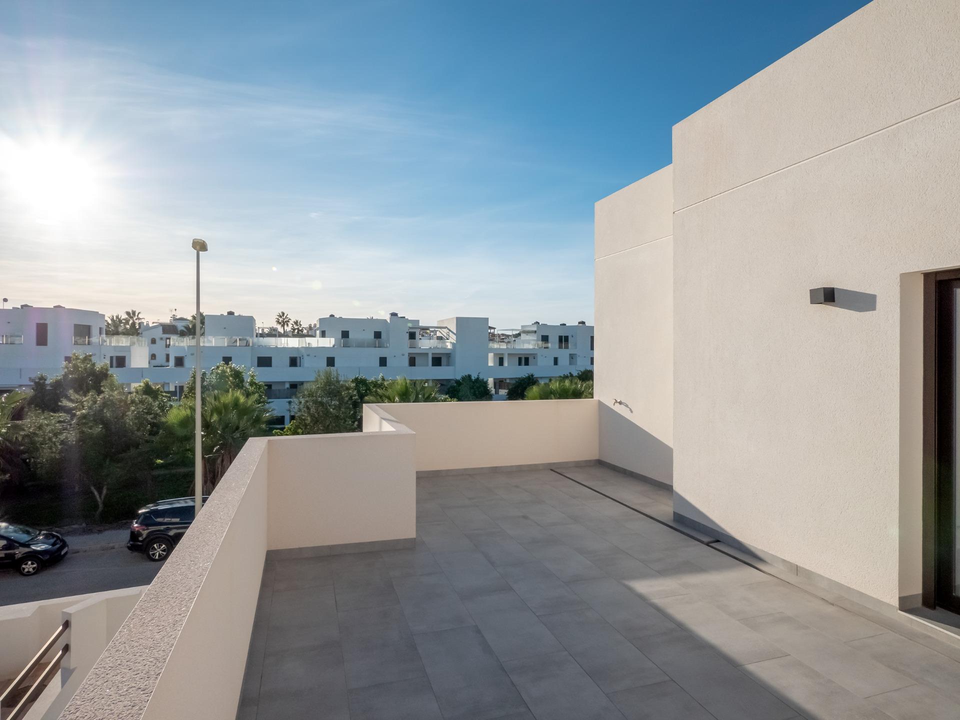 Villa for sale in Orihuela Costa | 3 bedrooms H5840
