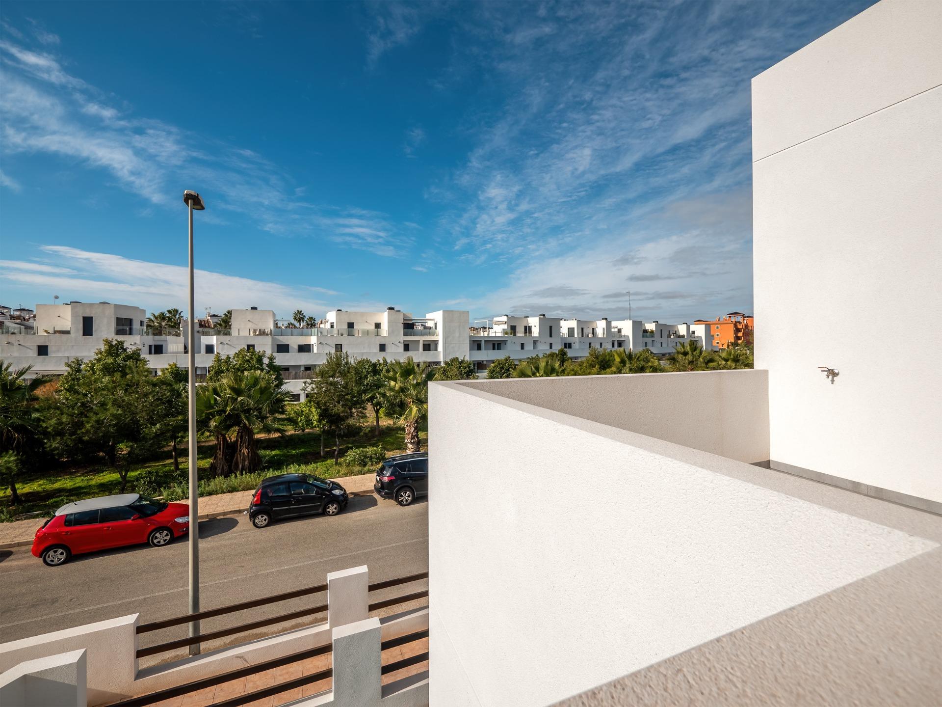 Villa for sale in Orihuela Costa | 3 bedrooms H5840