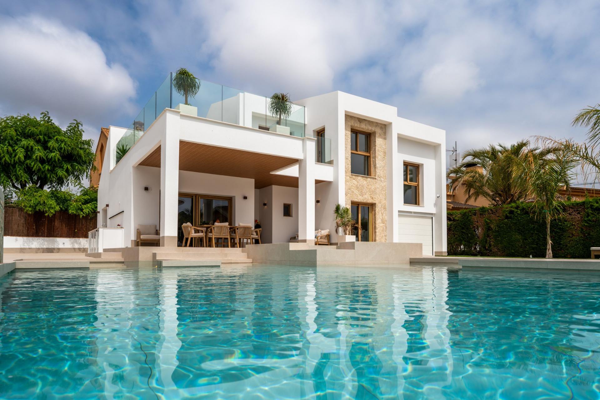 Villa te koop in Orihuela Costa | 4 slaapkamers H9041