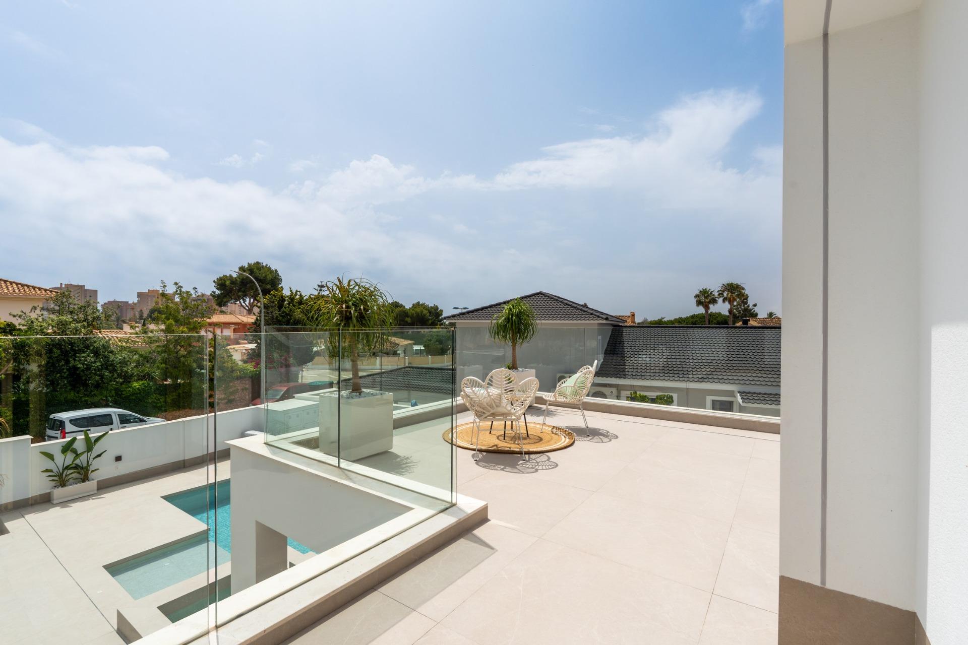 Villa te koop in Orihuela Costa | 4 slaapkamers H9041