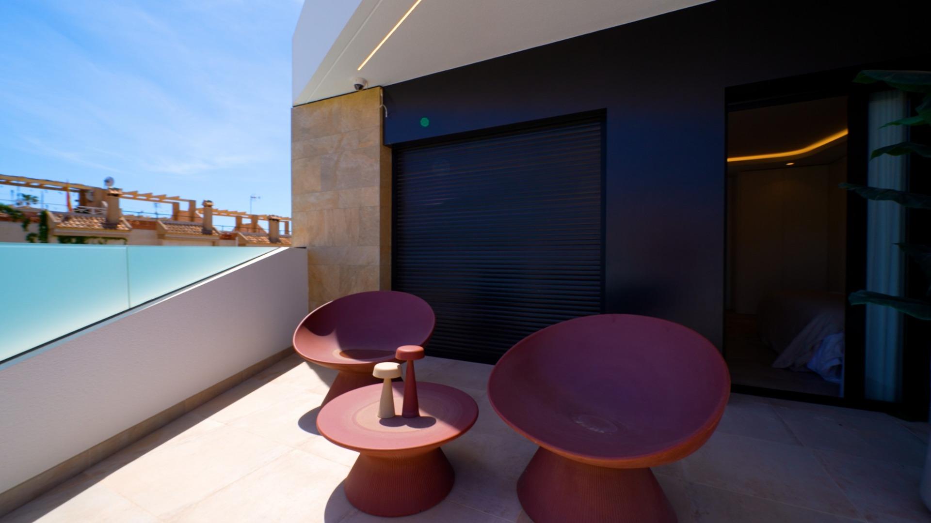 Villa te koop in Orihuela Costa | 3 slaapkamers H9085