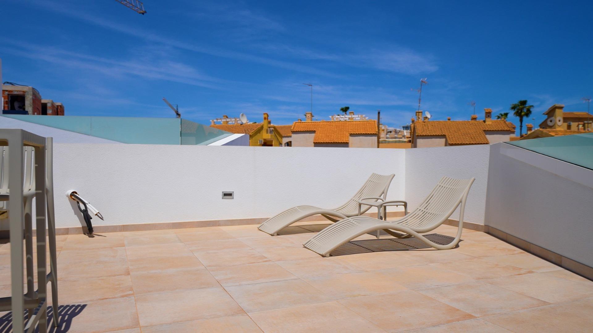 Villa te koop in Orihuela Costa | 3 slaapkamers H9085