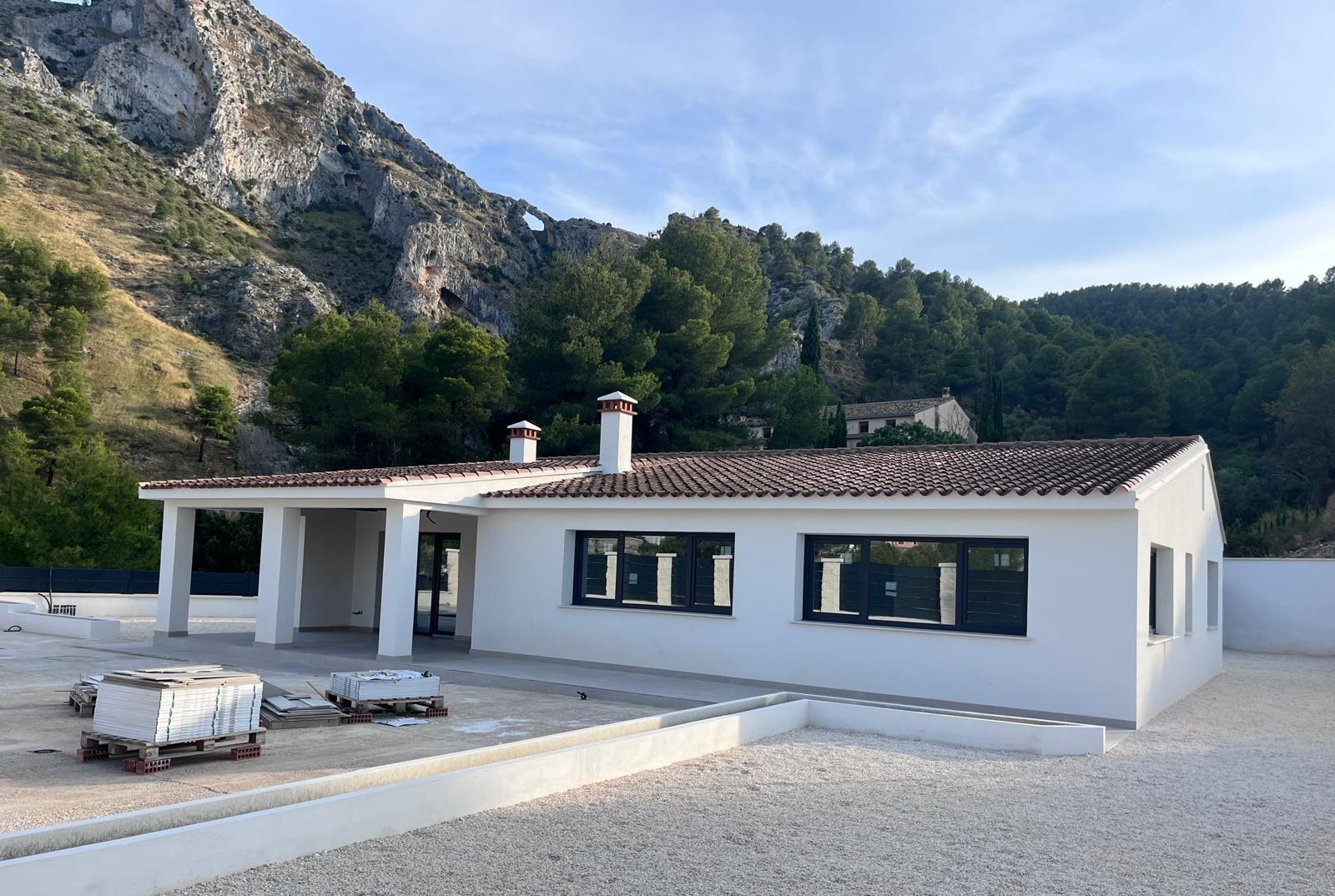 Villa te koop in Penaguila | 3 slaapkamers H9099