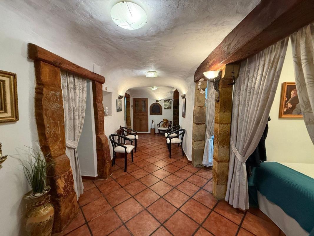 villa te koop in Petrer | 5 slaapkamers H621111