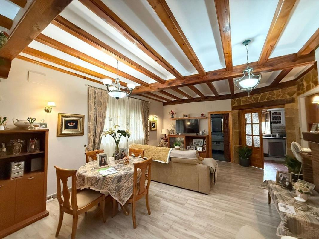 villa te koop in Petrer | 5 slaapkamers H621111