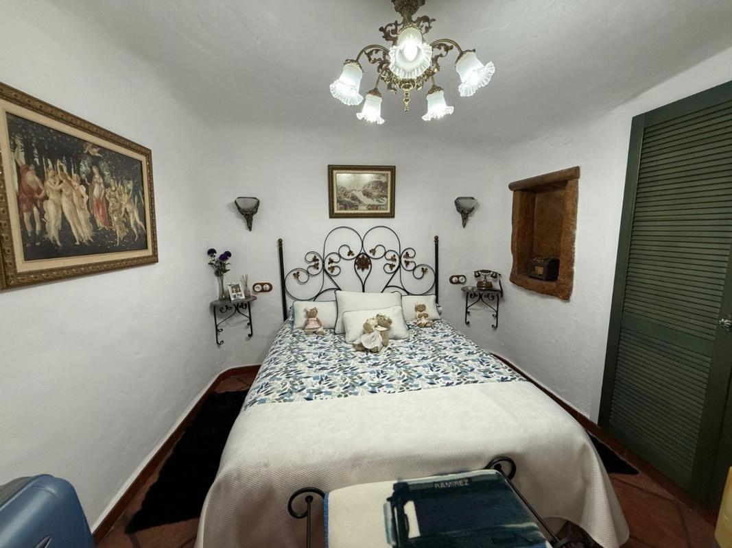 villa te koop in Petrer | 5 slaapkamers H621111