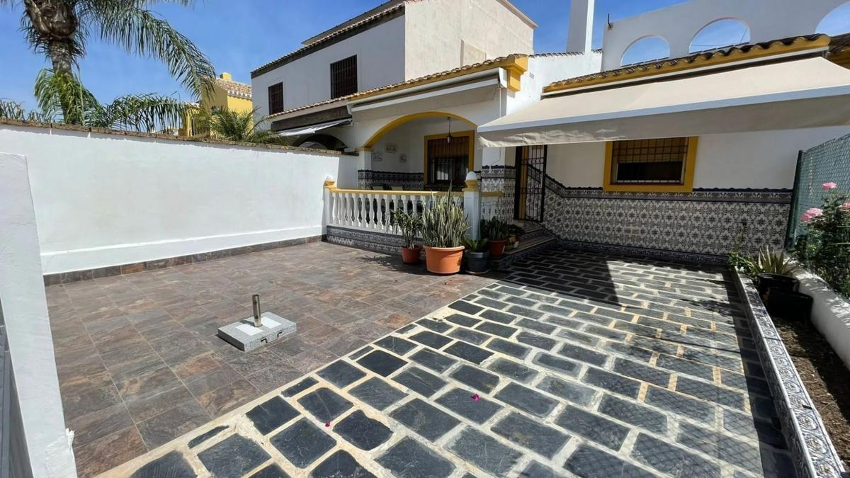 villa te koop in Pilar de la Horadada | 3 slaapkamers H517541
