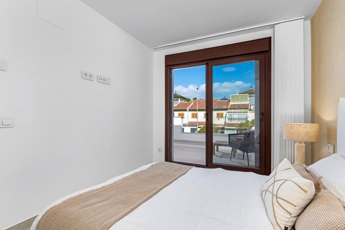 villa te koop in Pilar de la Horadada | 4 slaapkamers H524058
