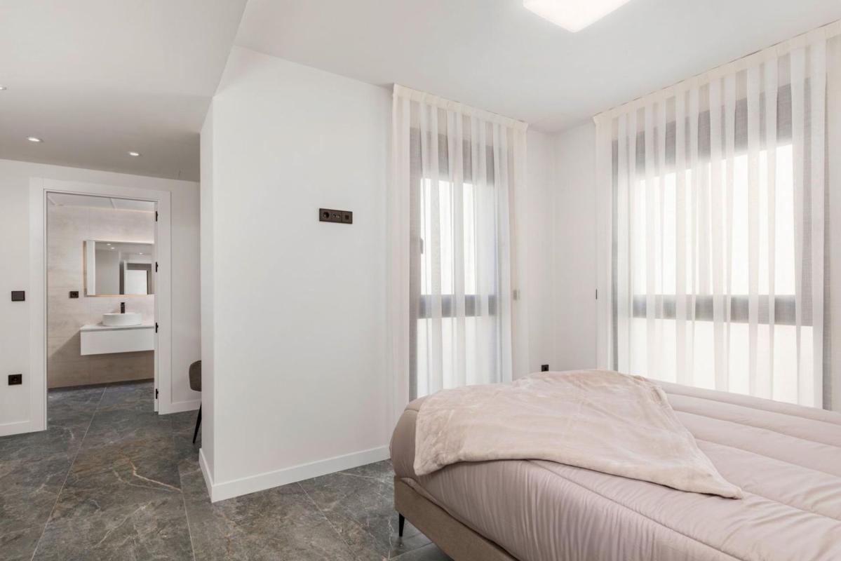 villa te koop in Pilar de la Horadada | 4 slaapkamers H563718