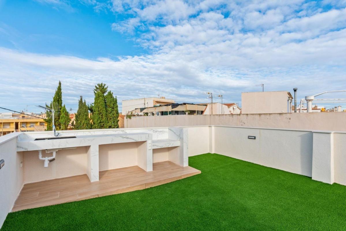 villa te koop in Pilar de la Horadada | 4 slaapkamers H563718