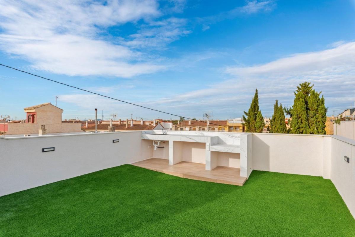 villa te koop in Pilar de la Horadada | 4 slaapkamers H563718