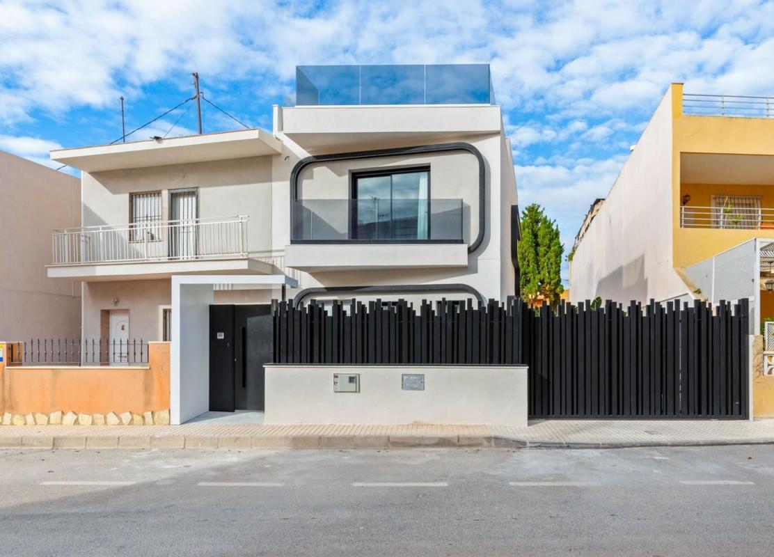 villa te koop in Pilar de la Horadada | 4 slaapkamers H563718