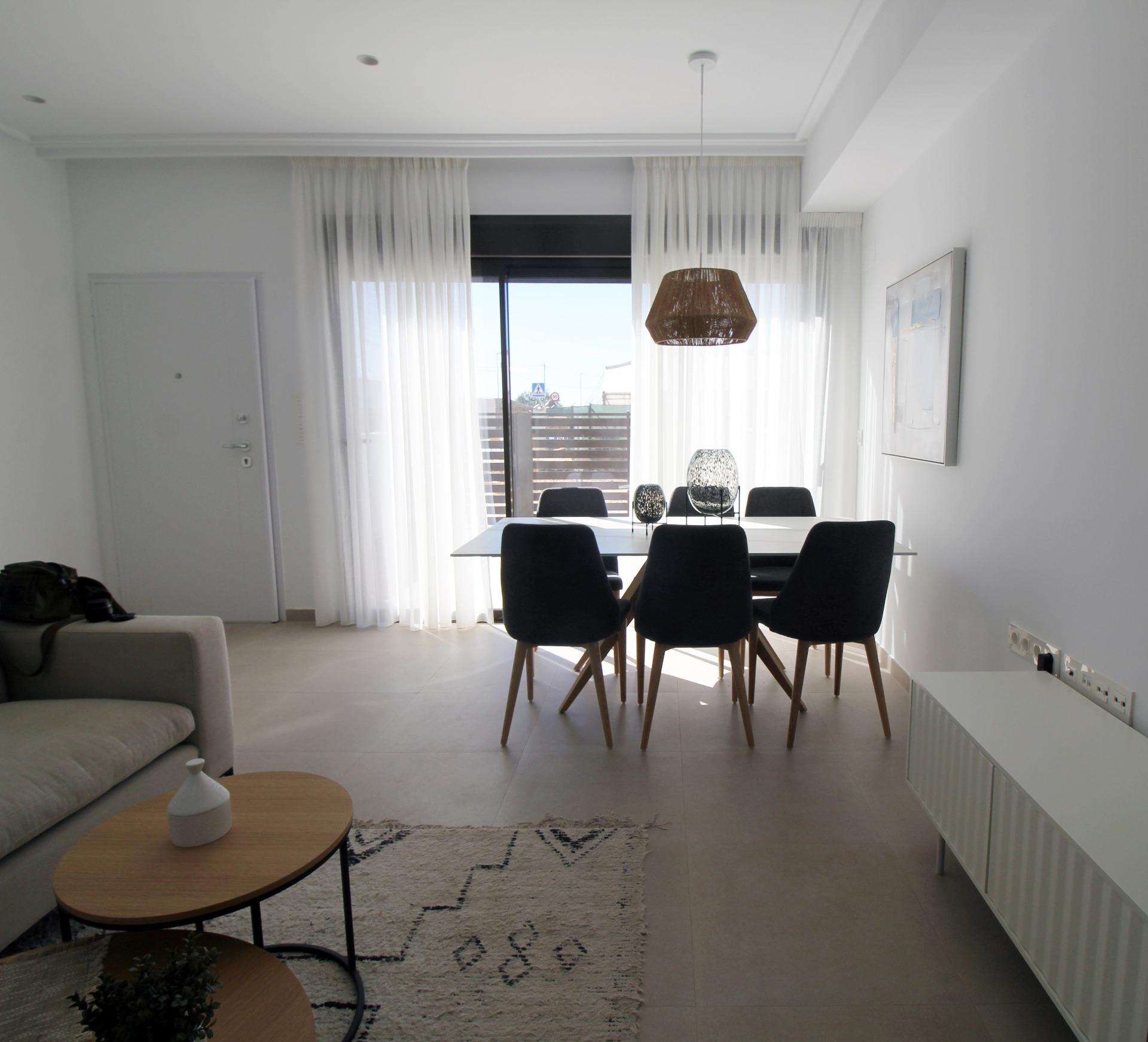 Villa te koop in Pilar de La Horadada | 4 slaapkamers H8979