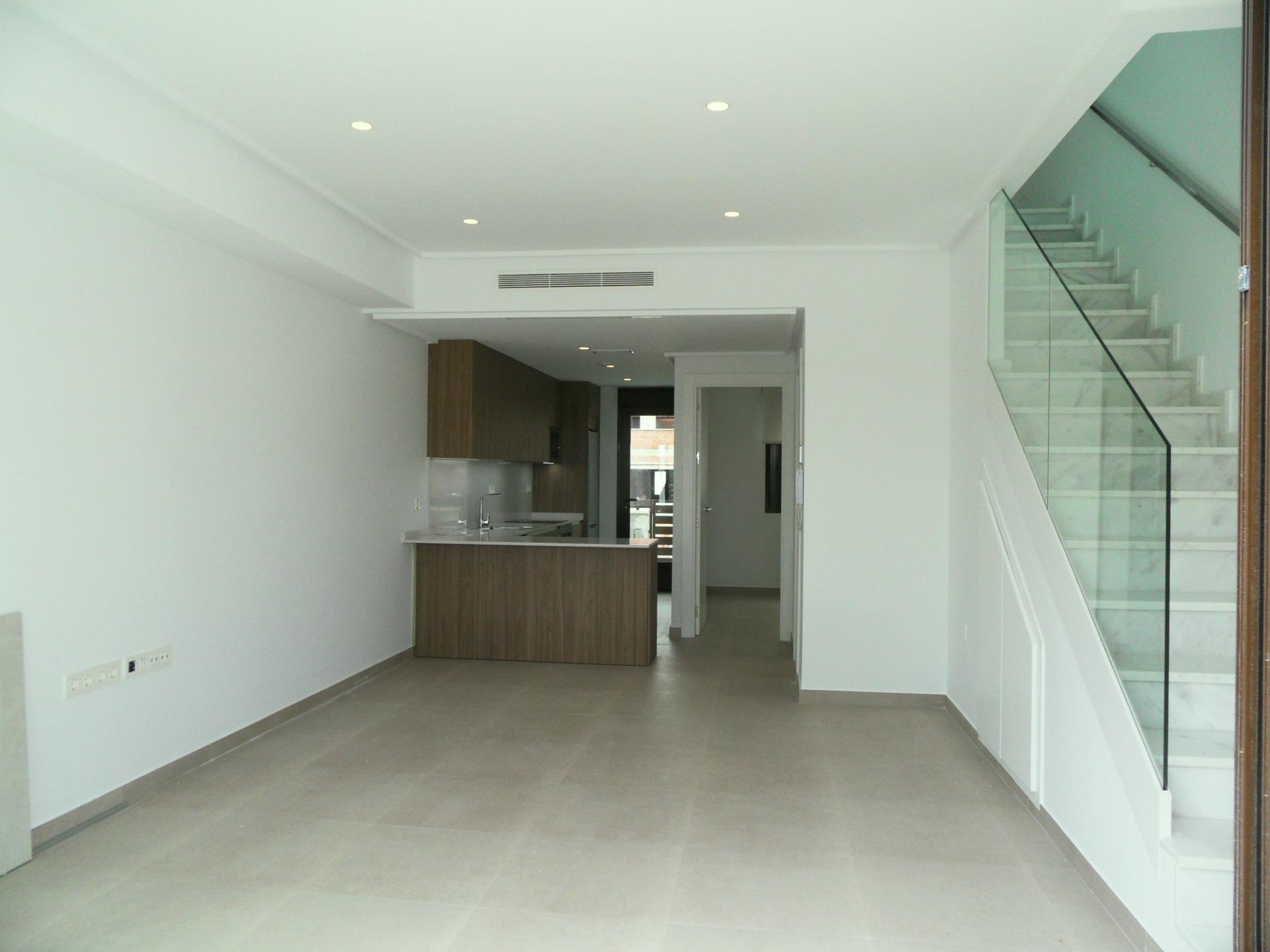 Villa te koop in Pilar de La Horadada | 4 slaapkamers H8979