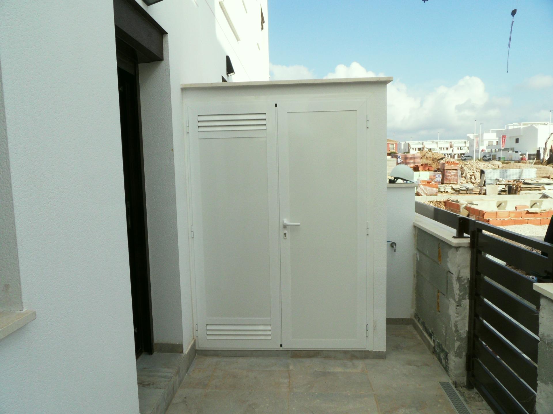 Villa te koop in Pilar de La Horadada | 4 slaapkamers H8979