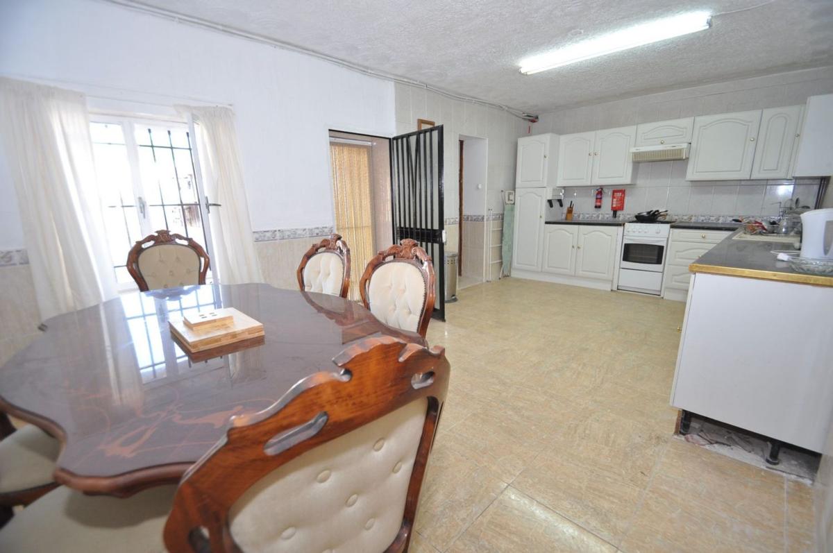 villa te koop in Pinoso | 8 slaapkamers H578346
