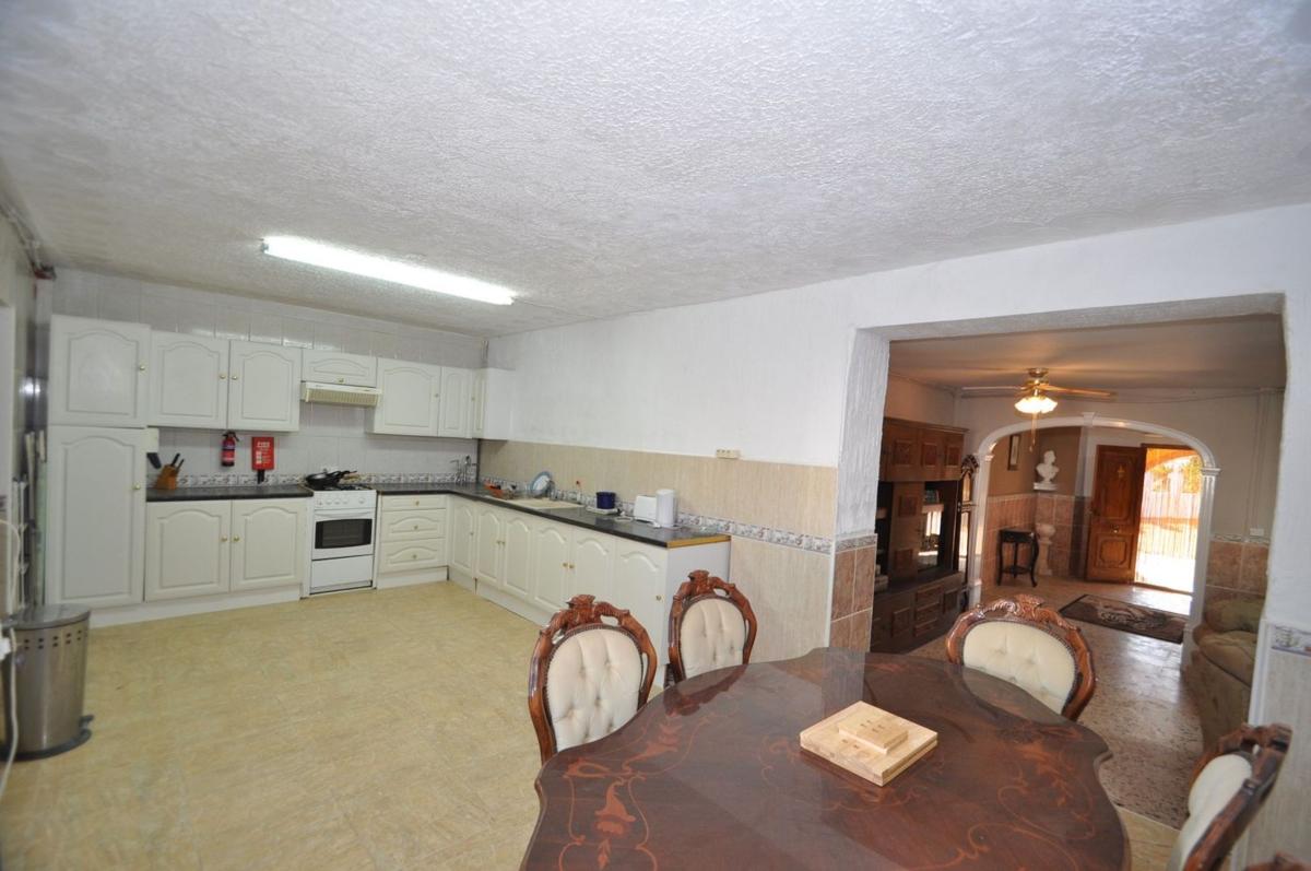 villa te koop in Pinoso | 8 slaapkamers H578346