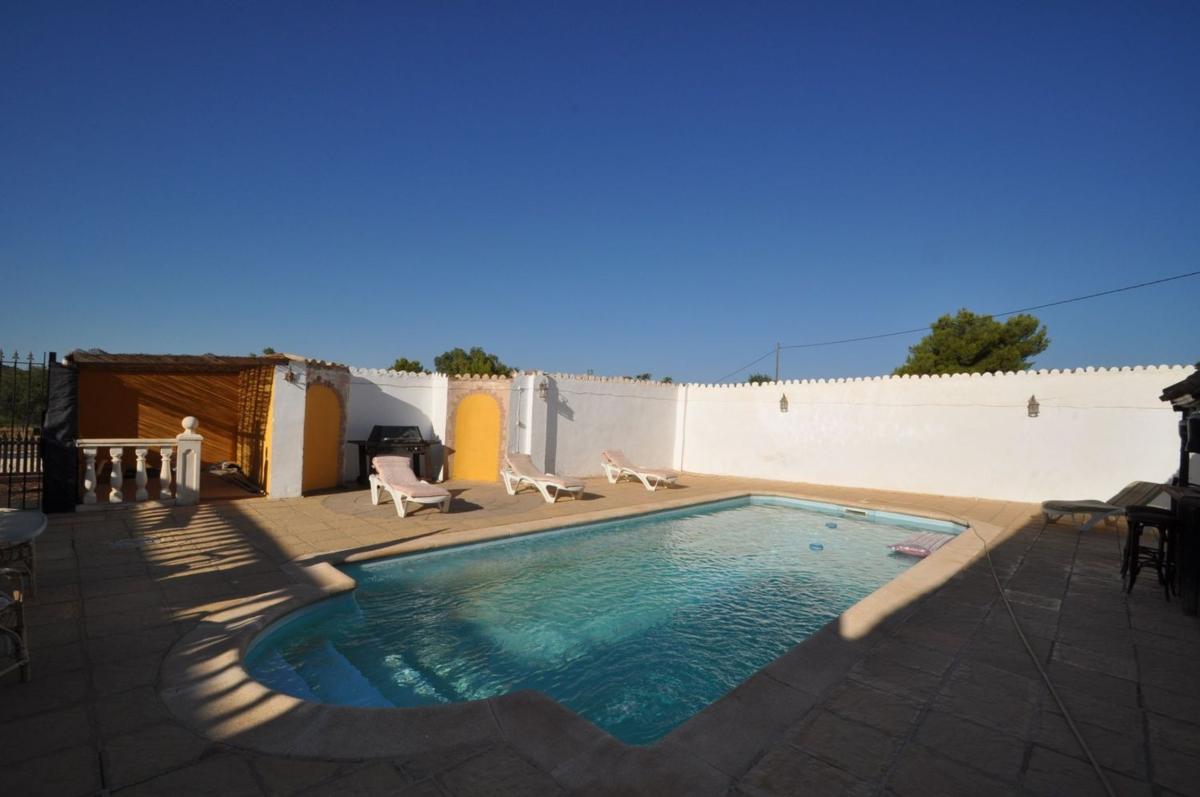 villa te koop in Pinoso | 8 slaapkamers H578346