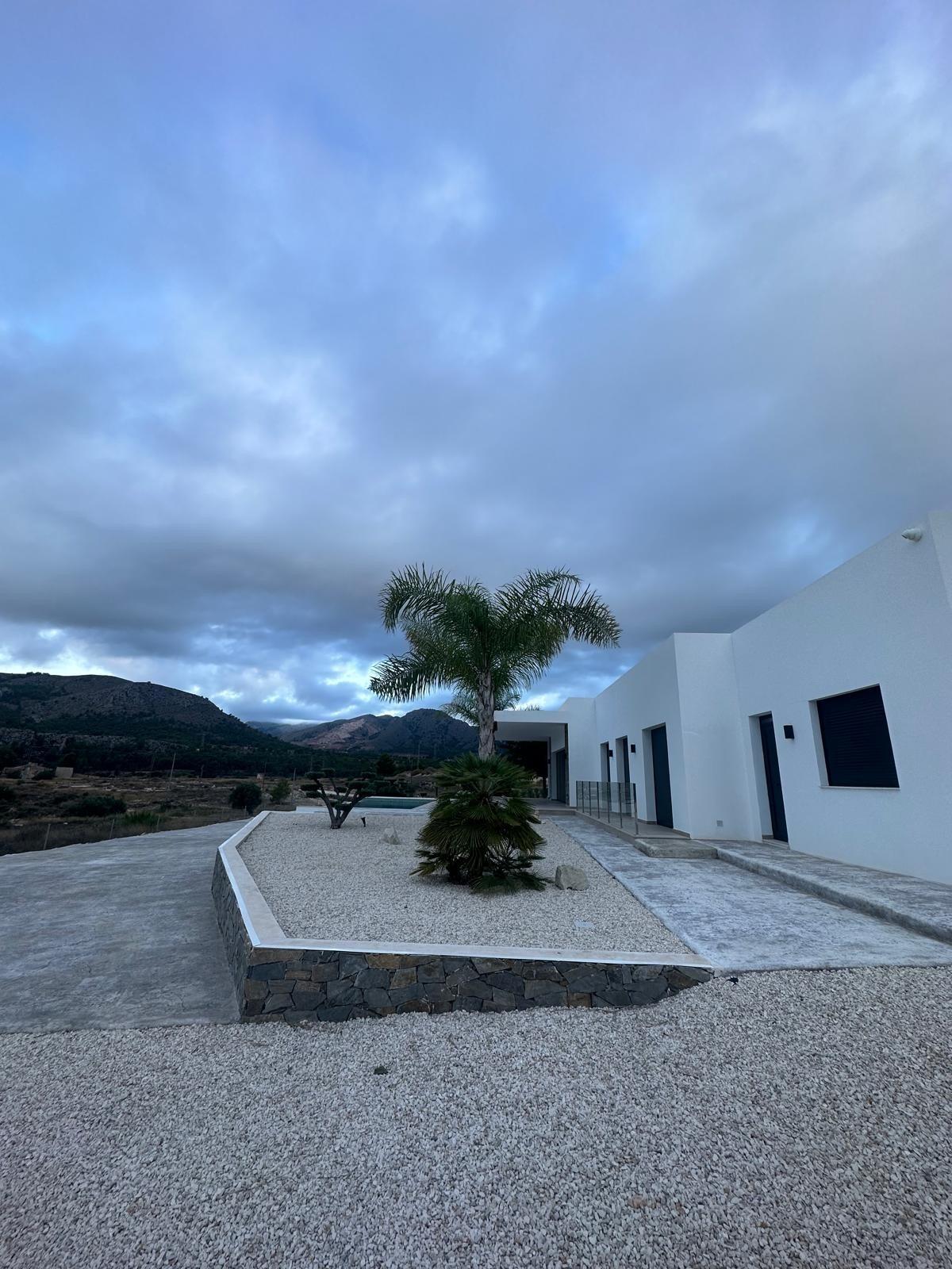 Villa te koop in Pinoso | 3 slaapkamers H9952