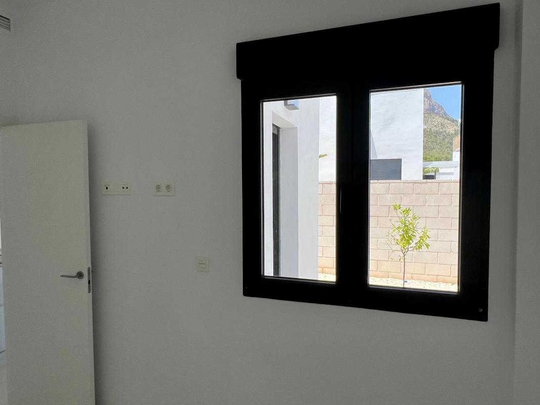villa te koop in Polop | 3 slaapkamers H640244