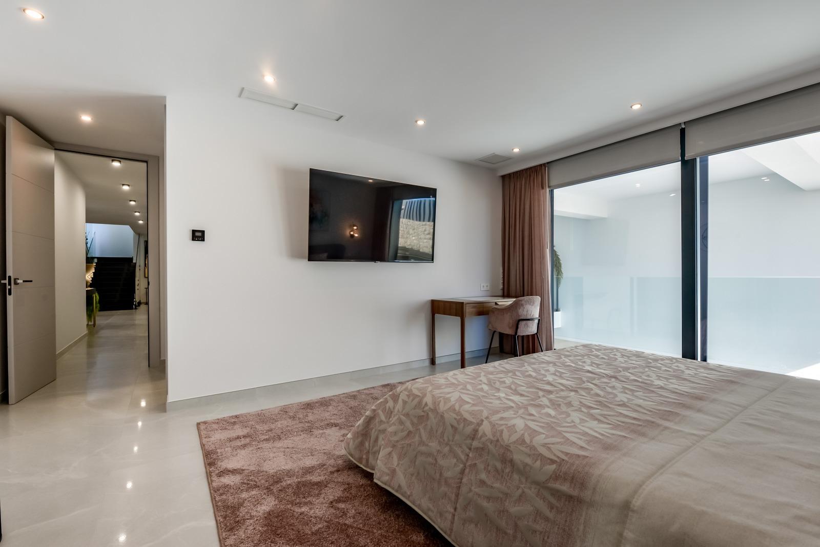 Property main view 32