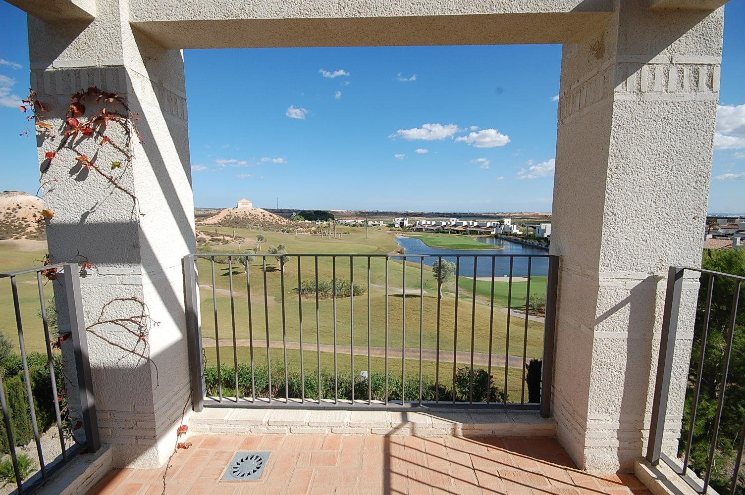 Villa for sale in Sucina | 4 bedrooms H8885