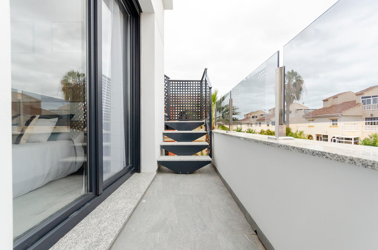 Property main view 32