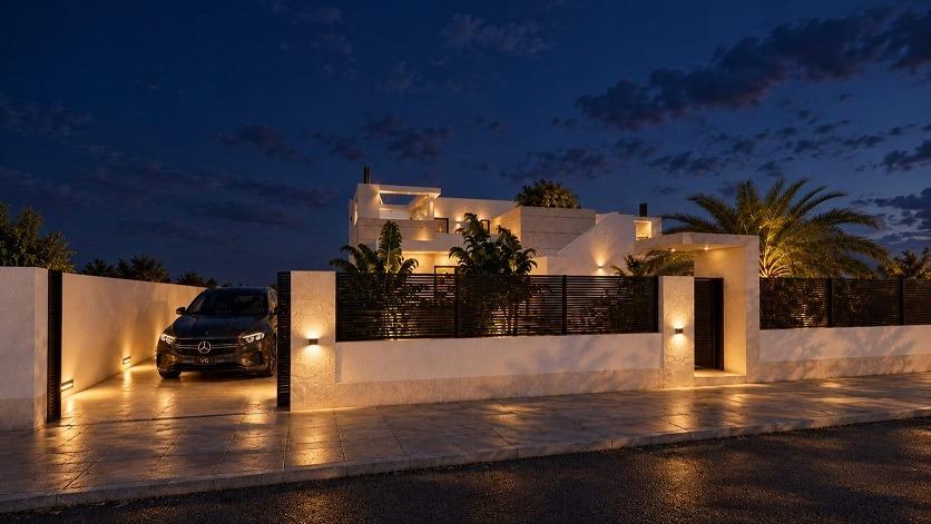 Villa te koop in Torrevieja | 4 slaapkamers H10082