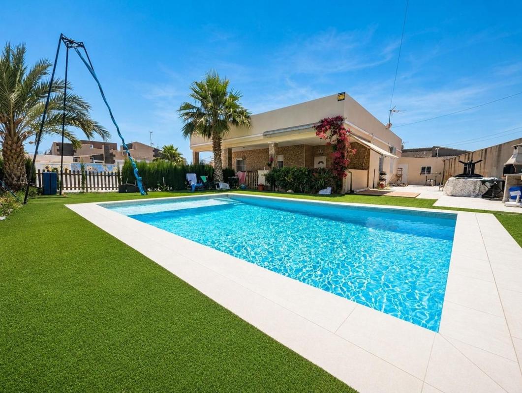 villa te koop in Torrevieja | 3 slaapkamers H537165