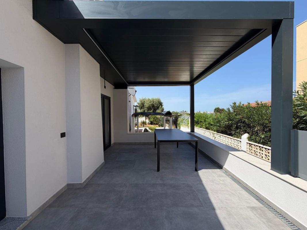 villa te koop in Torrevieja | 4 slaapkamers H579644