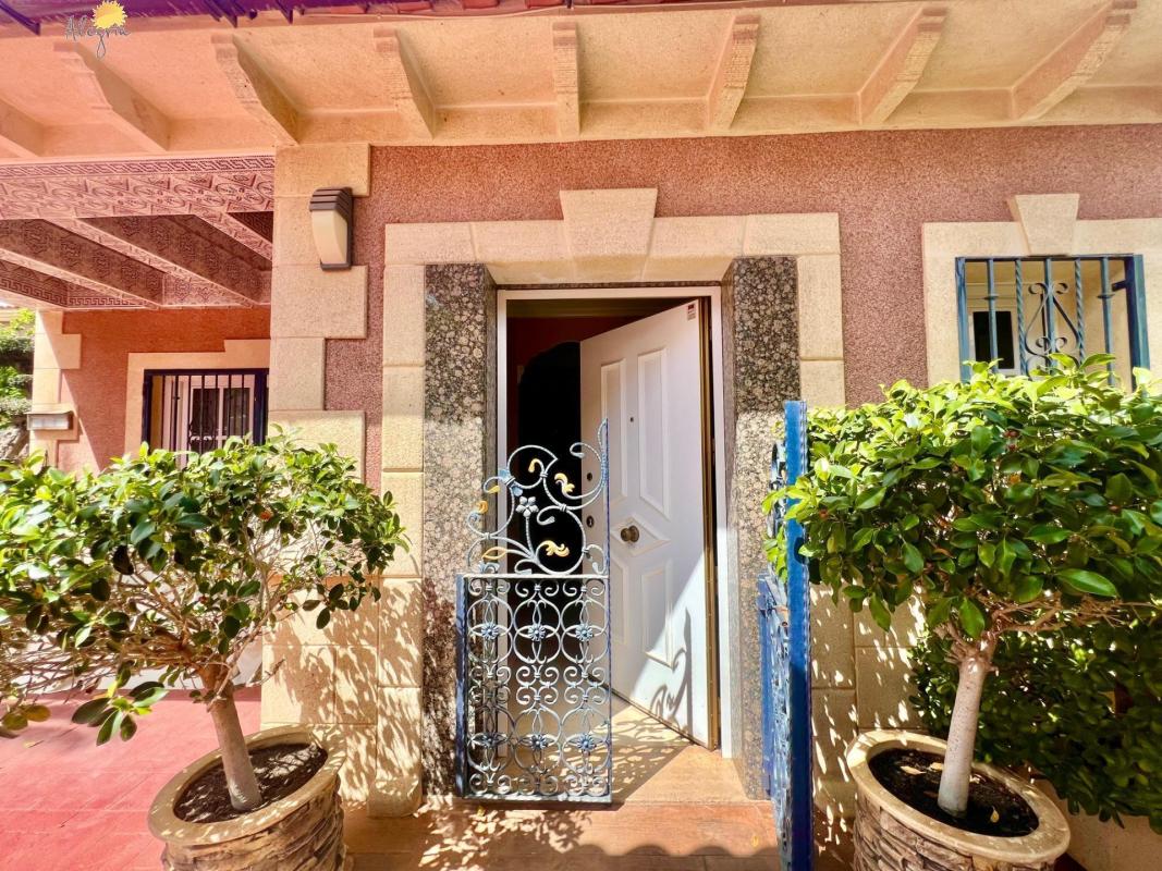 villa te koop in Torrevieja | 3 slaapkamers H604287