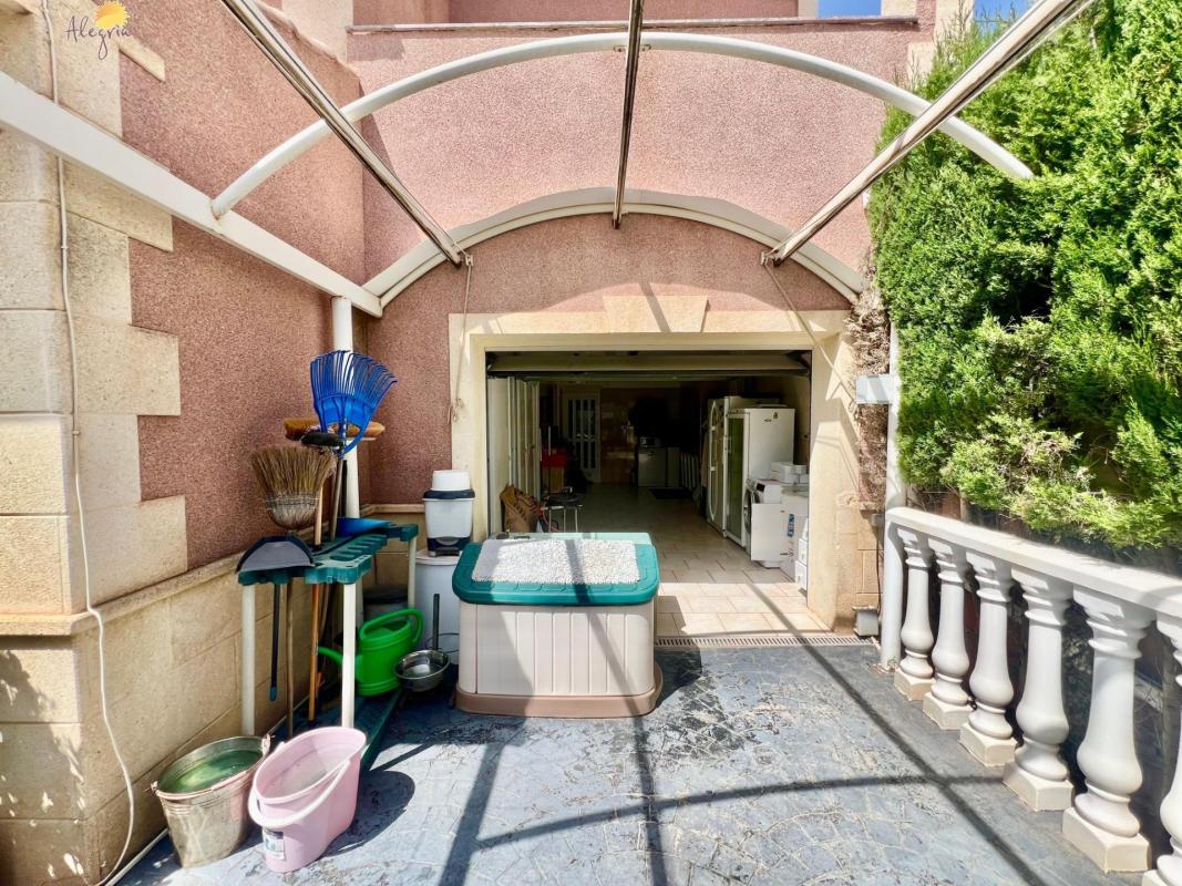 villa te koop in Torrevieja | 3 slaapkamers H604287