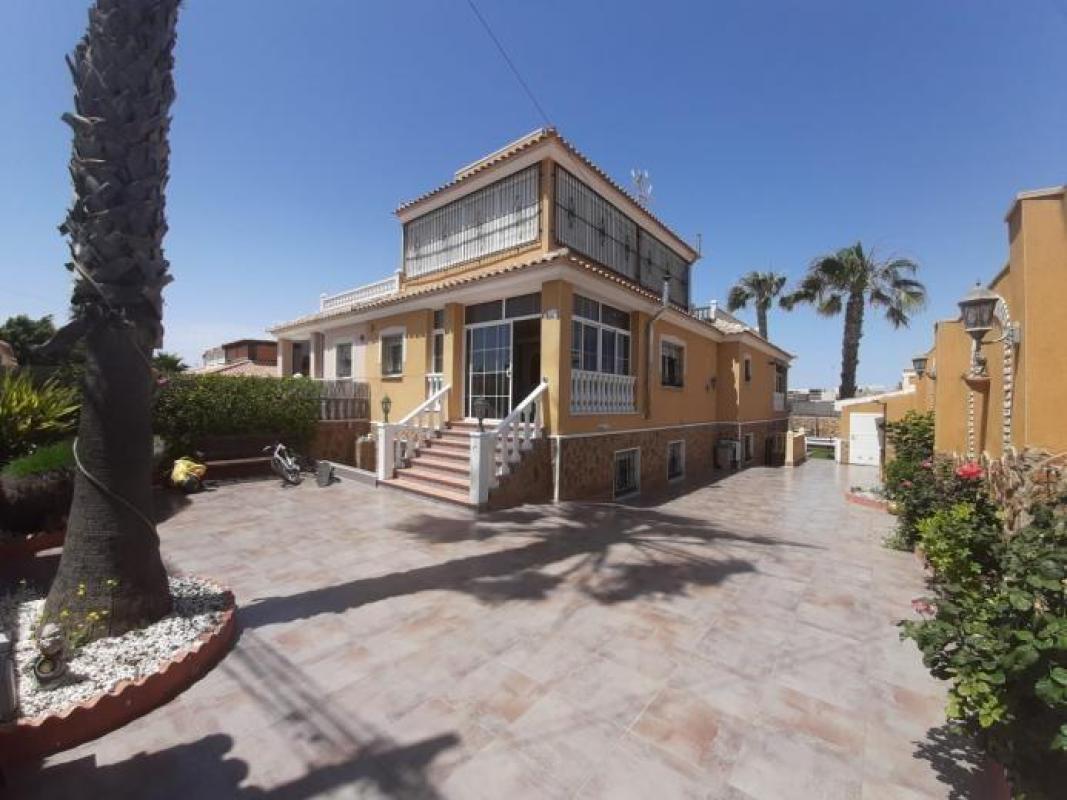 Property main view 4