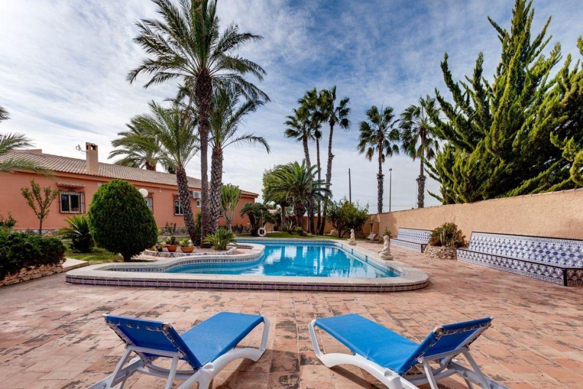 villa te koop in Torrevieja | 5 slaapkamers H644632